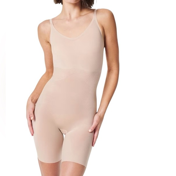 NEW! SPANX THINSTICTS 2.0 Seamless Nude Bodysuit! - Picture 5 of 5